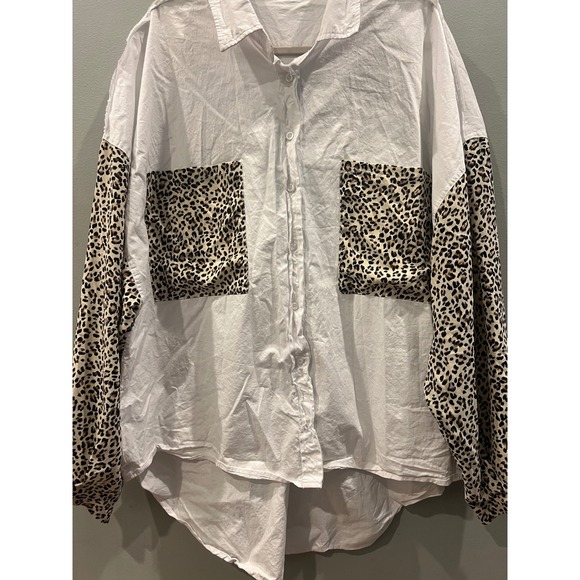 POL Cheetah Print Long Sleeve Button Down Shirt White Pockets Oversized Size L - Picture 3 of 10